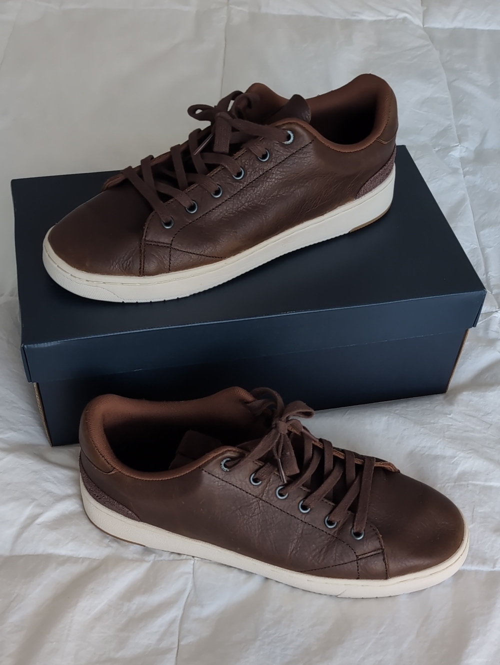NWOT Toms TRVL LITE Men's Brown Leather Sneakers with Cream Sole Size 10.5